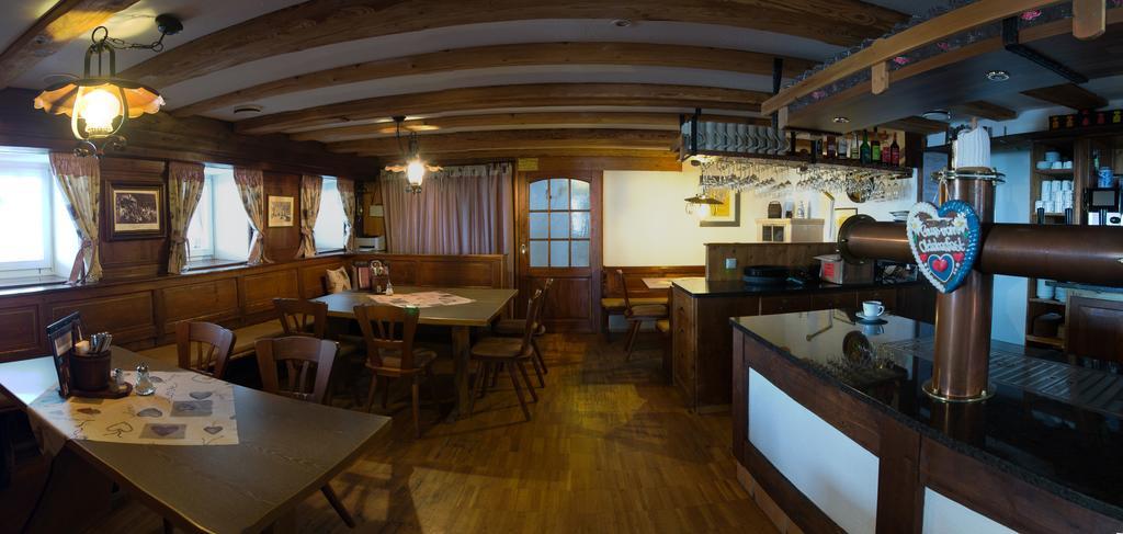 Panoramagasthof Auf Dem Auerberg Bernbeuren Esterno foto